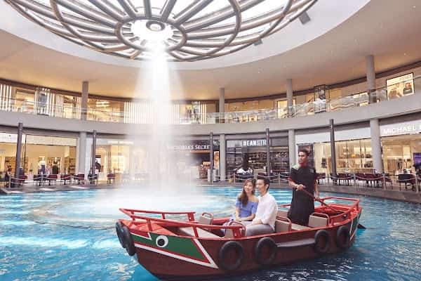 Sampan Rides at The Shoppes