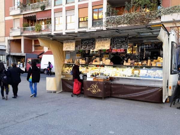Mercato di Viale Papiniano