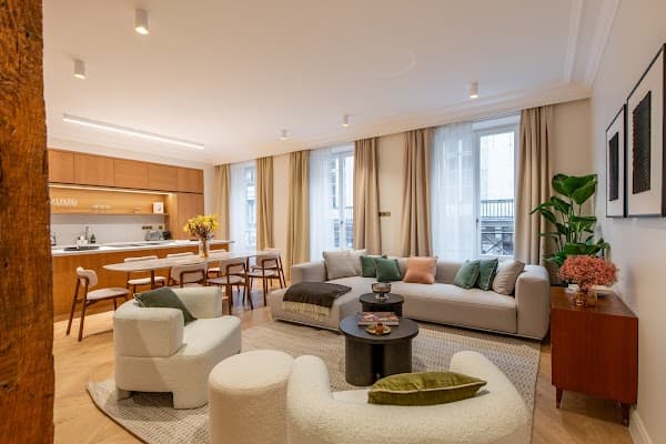 Airbnb in 10th Arrondissement