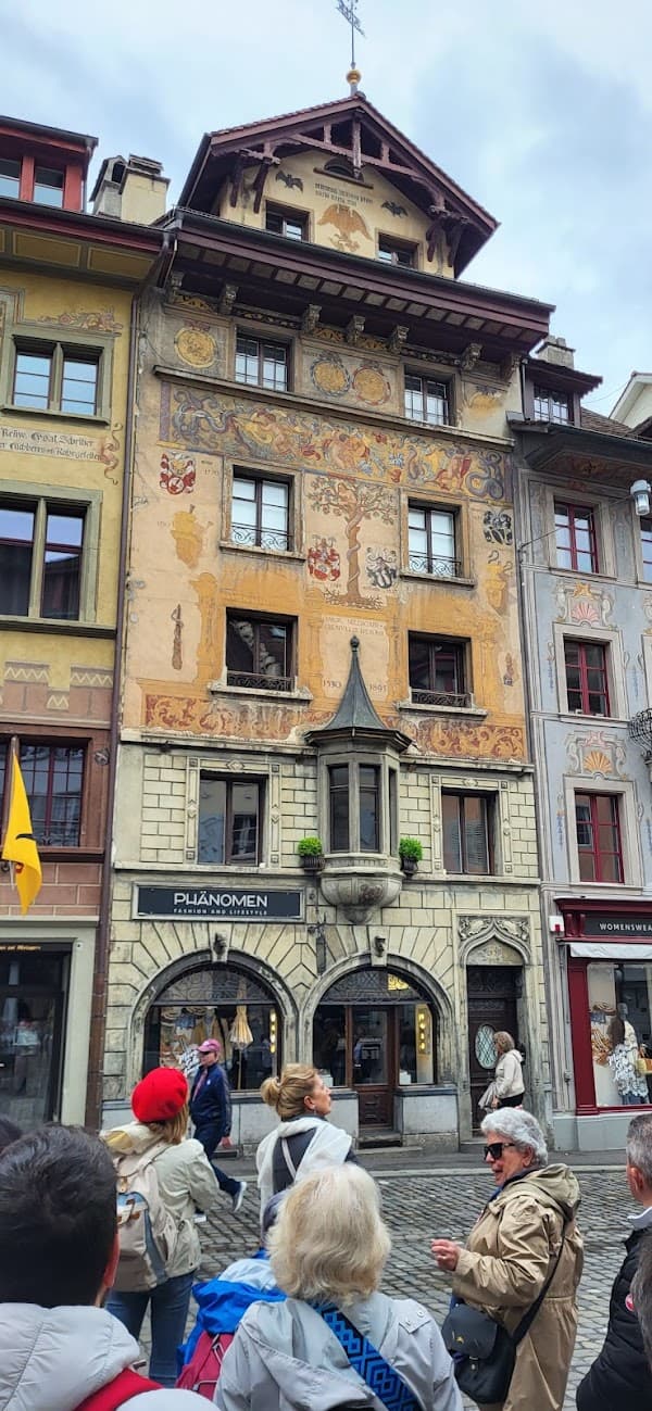 Building with "Jesus turning water into wine" Mural (Weinmarkt)