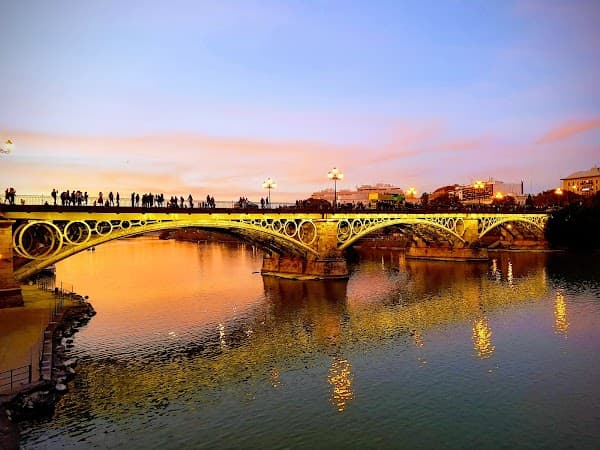 Triana Bridge (Puente de Isabel II)