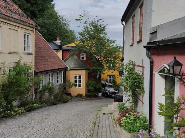 Damstredet