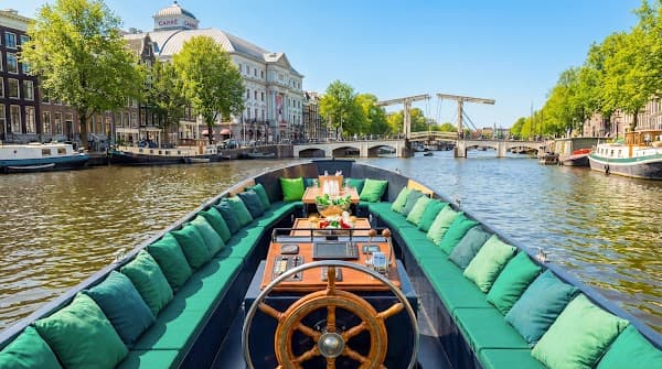 Mokumboot Canal Tours