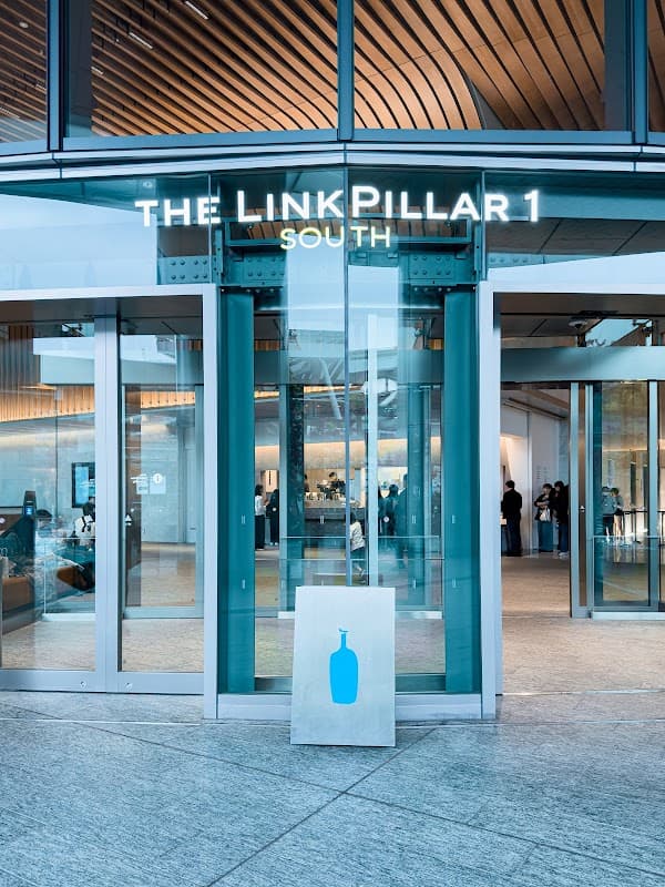 Blue Bottle Coffee Takanawa Gateway Station