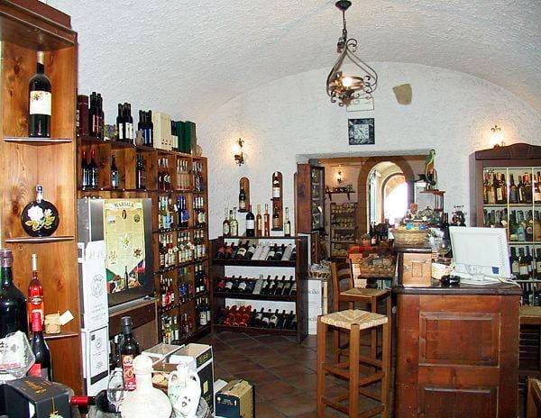 Enoteca Le Petit Tonneau