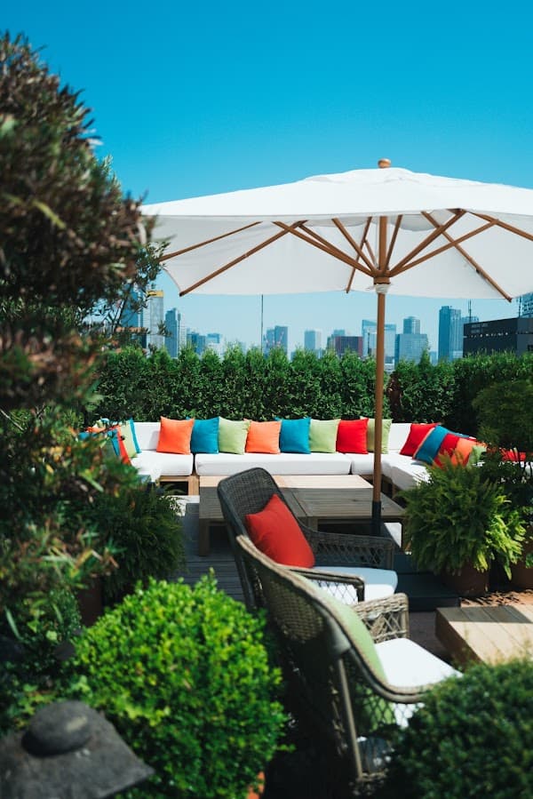 Rooftop Bar & Lounge "The Roof"
