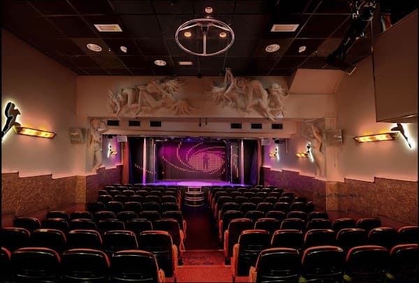 Theatre Casa Rosso