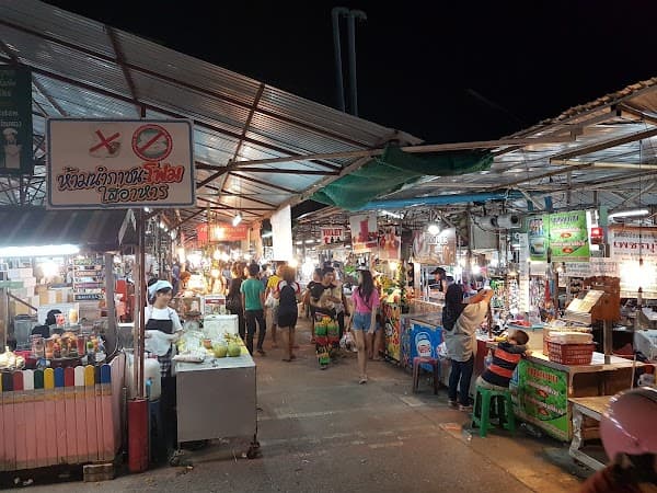 Phuket Weekend Market (Naka Market)
