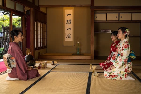 Kimono Tea Ceremony Maikoya